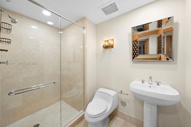 17875 Collins Ave 4303, Sunny Isles Beach, FL 33160