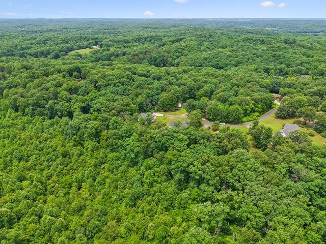 111 Friel Dr, Waverly, TN 37185