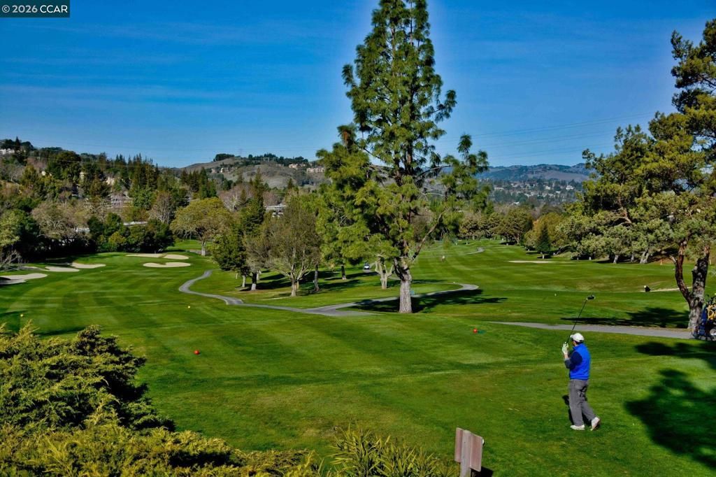 Image 32 of property listing at 2233 Pine Knoll Dr 4, Walnut Creek, CA 94595