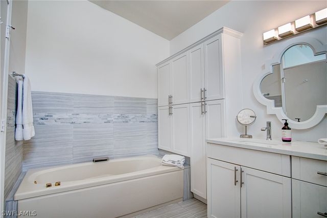 7271 Mill Pond CIR, Naples, FL 34109