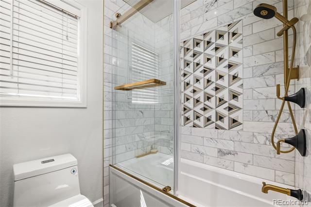 6072 S Paris Street, Greenwood Village, CO 80111