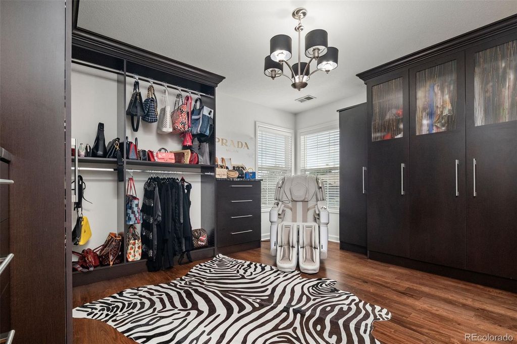 Image 28 of property listing at 6072 S Paris Street, Greenwood Village, CO 80111