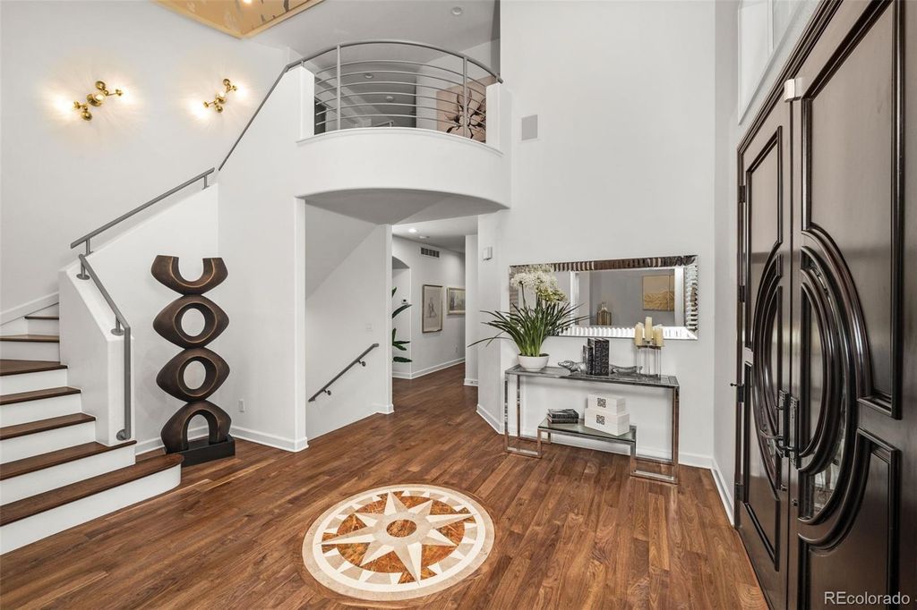 Image 3 of property listing at 6072 S Paris Street, Greenwood Village, CO 80111
