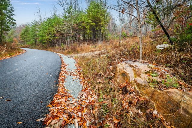 8037 Rocky Ledge Drive, Hixson, TN 37343