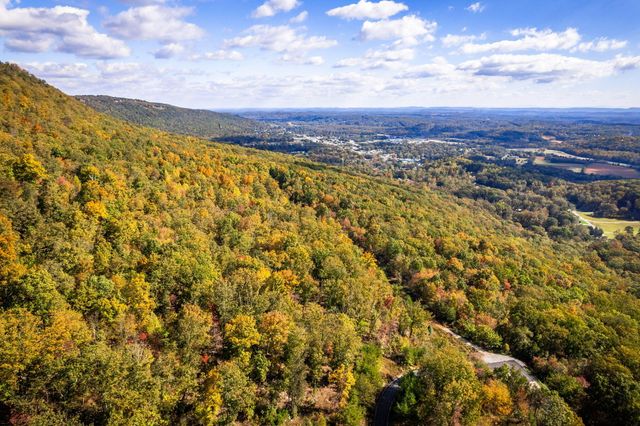 8037 Rocky Ledge Drive, Hixson, TN 37343