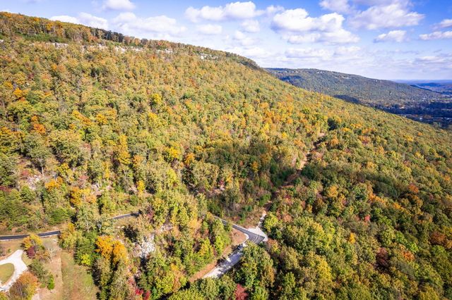 8037 Rocky Ledge Drive, Hixson, TN 37343