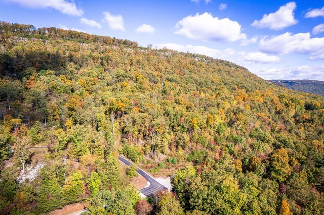 8037 Rocky Ledge Drive, Hixson, TN 37343