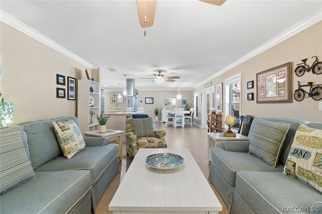 5921 W Desert Court, Beverly Hills, FL 34465