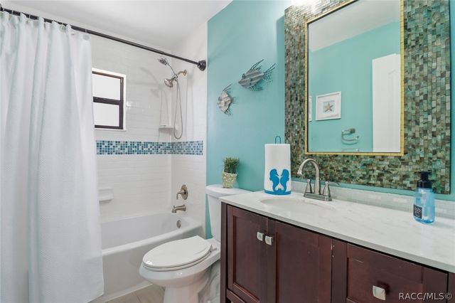 5921 W Desert Court, Beverly Hills, FL 34465