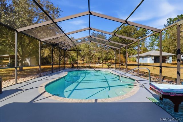 5921 W Desert Court, Beverly Hills, FL 34465