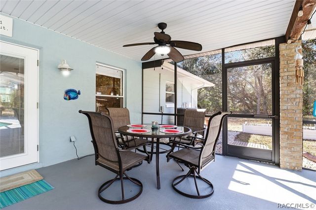 5921 W Desert Court, Beverly Hills, FL 34465