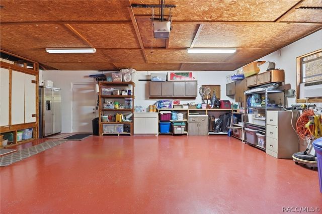 5921 W Desert Court, Beverly Hills, FL 34465