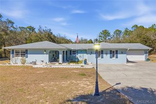 5921 W Desert Court, Beverly Hills, FL 34465