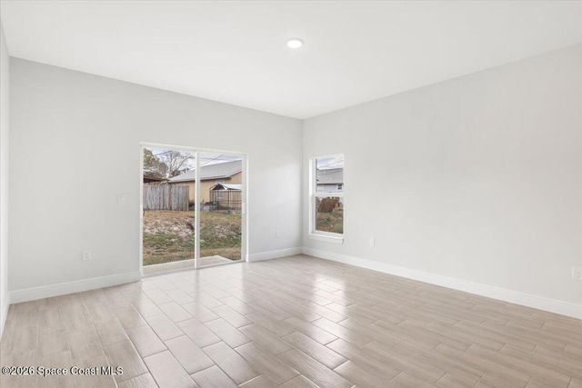 1635 19th Avenue SW, Vero Beach, FL 32962