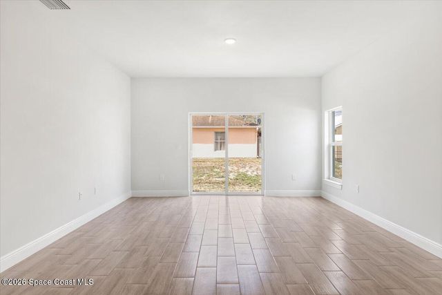 1635 19th Avenue SW, Vero Beach, FL 32962