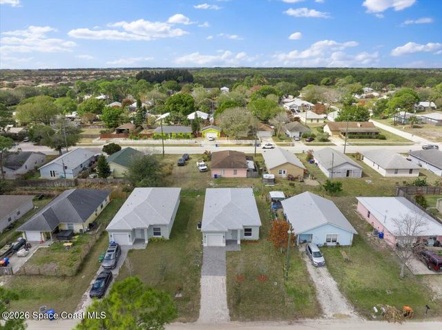 1635 19th Avenue SW, Vero Beach, FL 32962