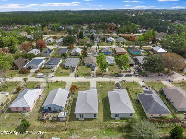 1635 19th Avenue SW, Vero Beach, FL 32962