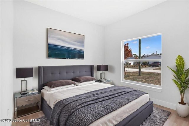 1635 19th Avenue SW, Vero Beach, FL 32962