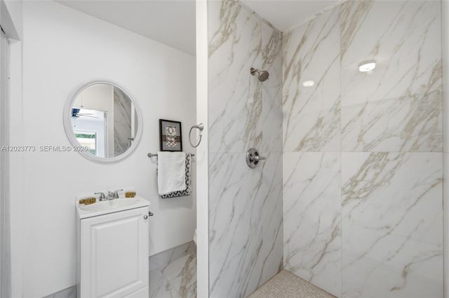2780 NW 25, Fort Lauderdale, FL 33311