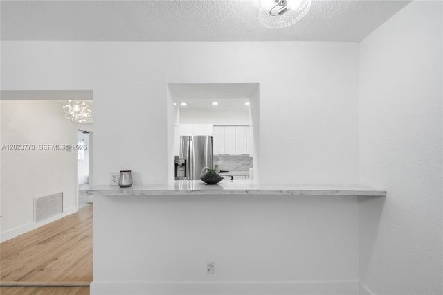 2780 NW 25, Fort Lauderdale, FL 33311