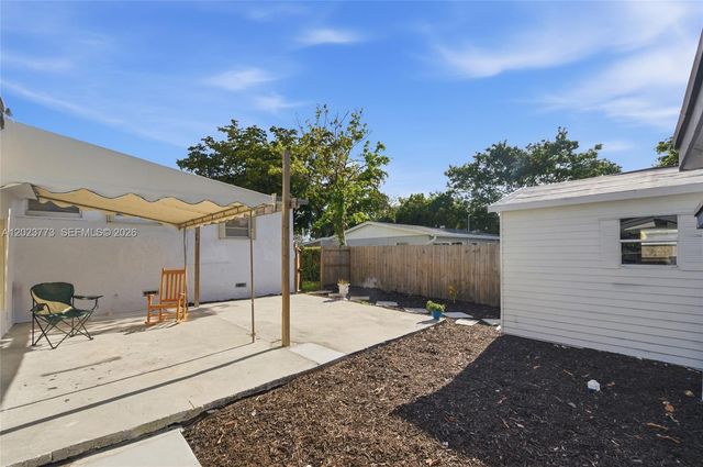 2780 NW 25, Fort Lauderdale, FL 33311