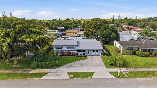2780 NW 25, Fort Lauderdale, FL 33311