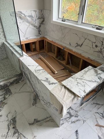 19130 Beach Cliff Boulevard, Rocky River, OH 44116