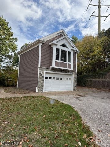 19130 Beach Cliff Boulevard, Rocky River, OH 44116