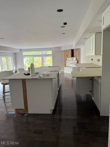 19130 Beach Cliff Boulevard, Rocky River, OH 44116