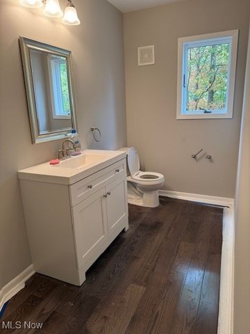 19130 Beach Cliff Boulevard, Rocky River, OH 44116