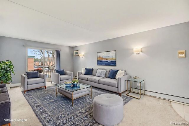 1840 Axtell Drive 7, Troy, MI 48084