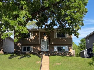 546 Hazel Street N, Saint Paul, MN 55119