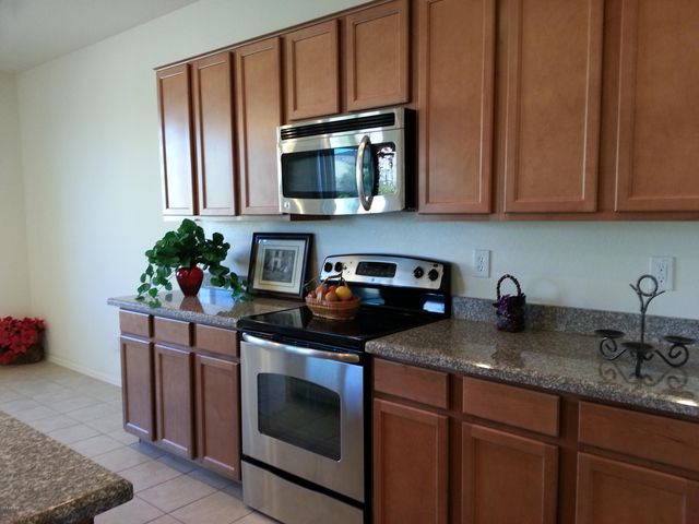 1932 E RAVENSWOOD Drive, Gilbert, AZ 85298