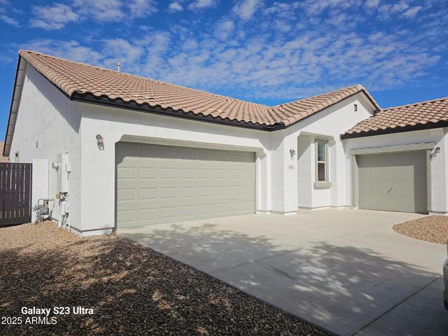 1932 E RAVENSWOOD Drive, Gilbert, AZ 85298