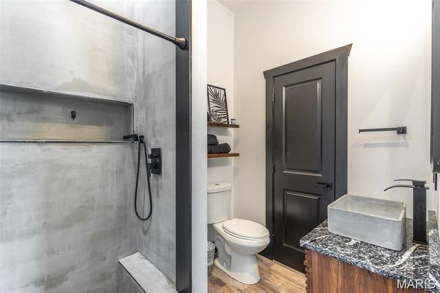 1300 River Valley Road, Doniphan, MO 63935