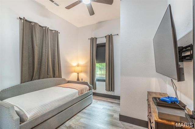 1300 River Valley Road, Doniphan, MO 63935