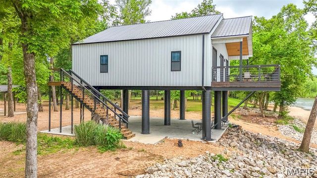 1300 River Valley Road, Doniphan, MO 63935