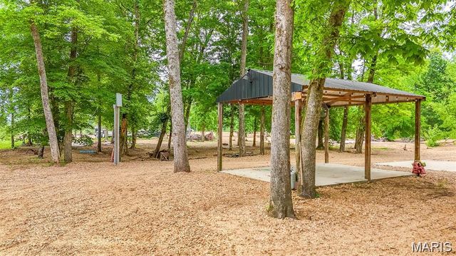 1300 River Valley Road, Doniphan, MO 63935