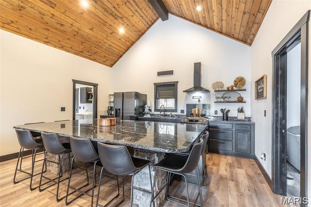 1300 River Valley Road, Doniphan, MO 63935