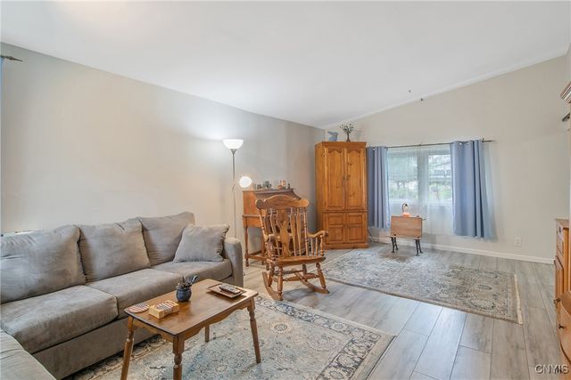 217 Melrose Avenue, Camillus, NY 13219