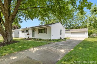 1500 Carol Lynne Drive, Lowell, MI 49331