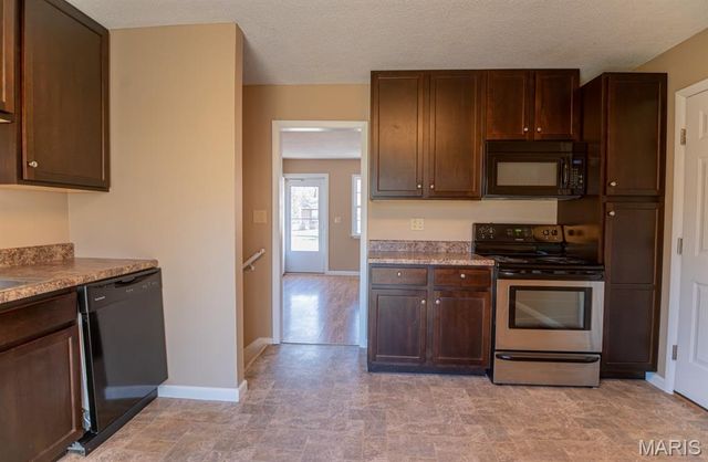 1707 E 9th Street, Washington, MO 63090