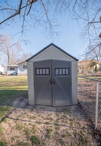 1707 E 9th Street, Washington, MO 63090