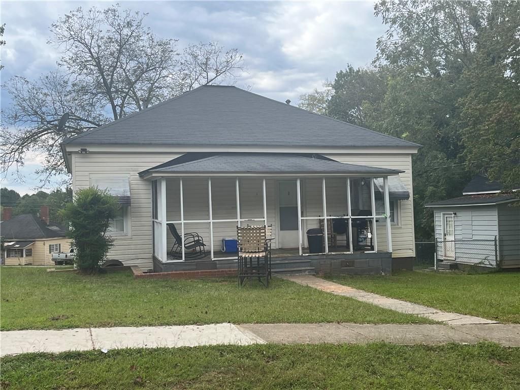 8 Elm Street, Porterdale, GA 30014