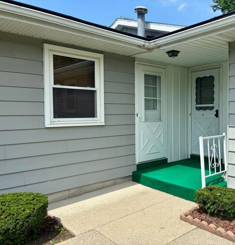 896 Andover Court Se, City Of Kentwood, MI 49508