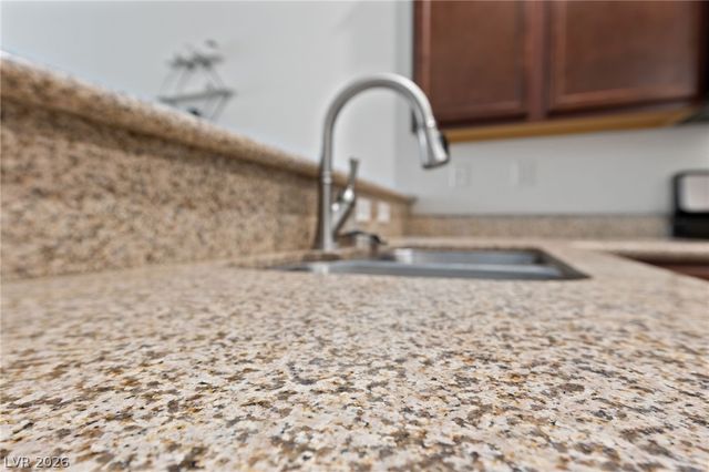 7544 Nicklin Street, Las Vegas, NV 89143