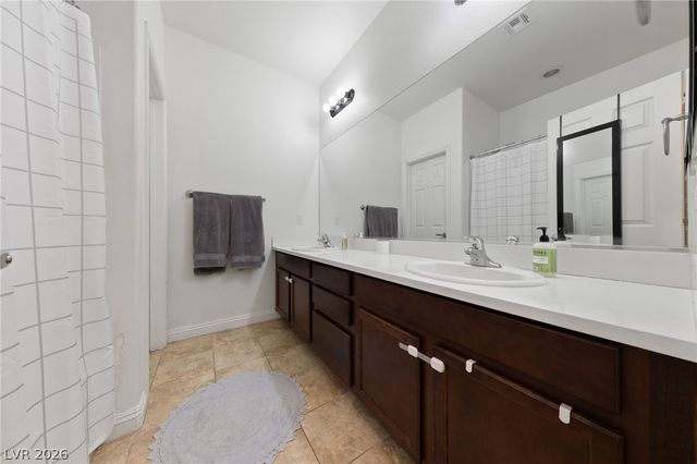 7544 Nicklin Street, Las Vegas, NV 89143