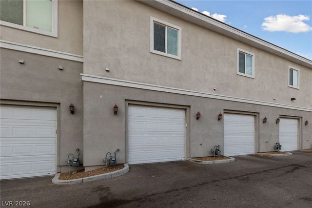 7544 Nicklin Street, Las Vegas, NV 89143