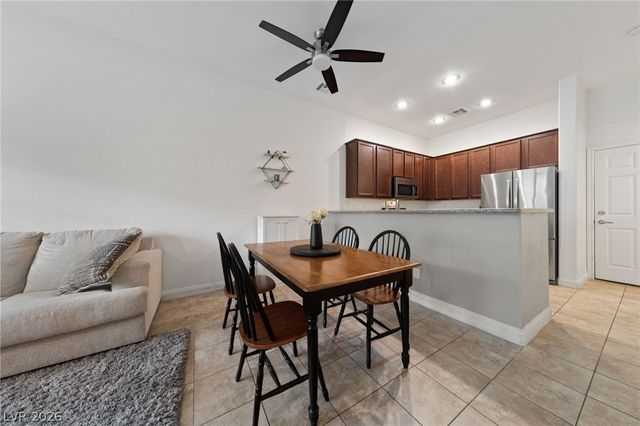 7544 Nicklin Street, Las Vegas, NV 89143