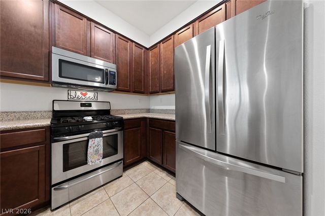7544 Nicklin Street, Las Vegas, NV 89143